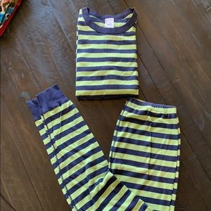 Green and Navy Hanna Andersson PJ set medium